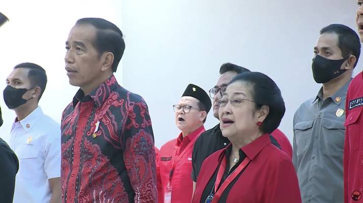 Presiden Jokowi bersama Ketua Umum PDIP Megawati Soekarnoputri