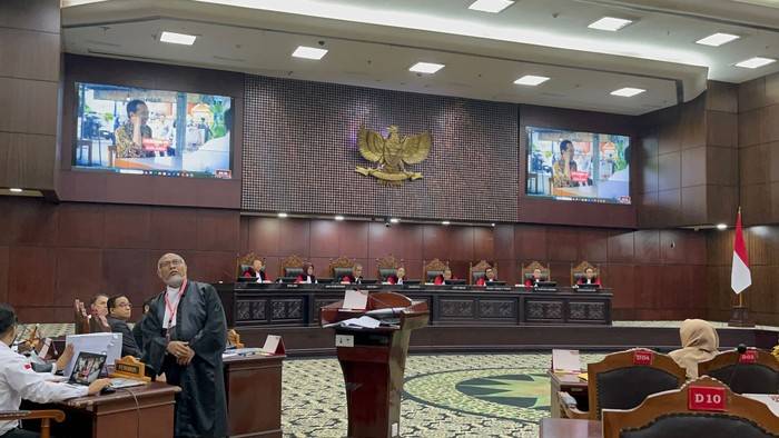 Tim Anies Putar Video Diruang Sidang MK
