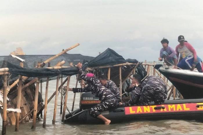 Pembongkaran Pagar Laut di kabupaten Tangerang