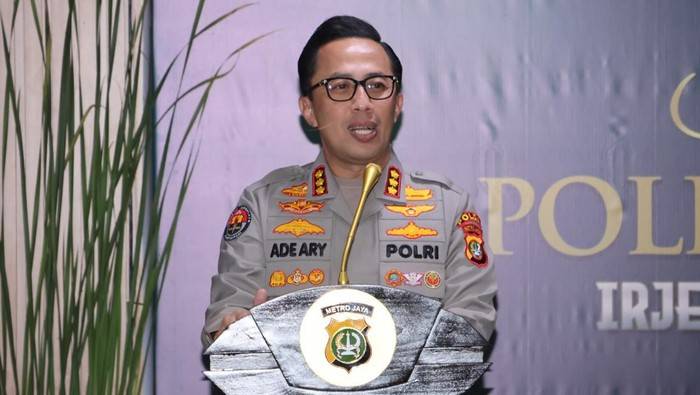 Kabid Humas Polda Metro Jaya, Kombes Ade Ary Syam Indradi