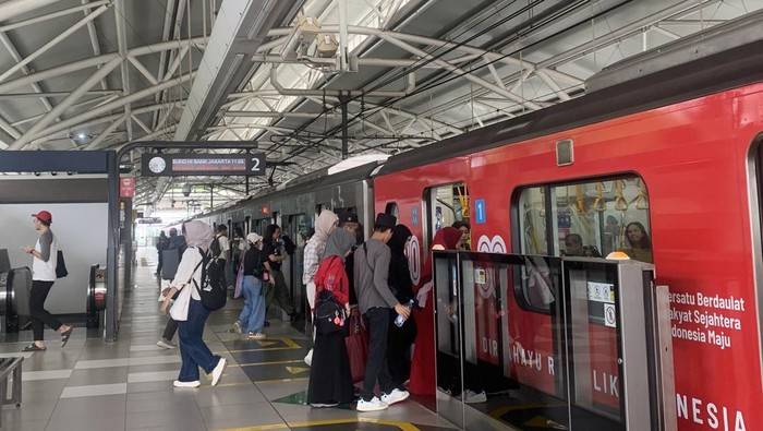 MRT di Stasiun MRT ASEAN, Kawasan CSW