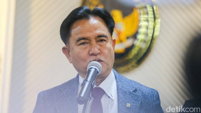 Menko Kumham Imipas, Yusril Ihza Mahendra
