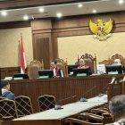 Sidang Pemeriksaan Saksi Suap Impor.