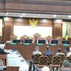 Sidang Vonis Kasus Korupsi Minyak Ditunda