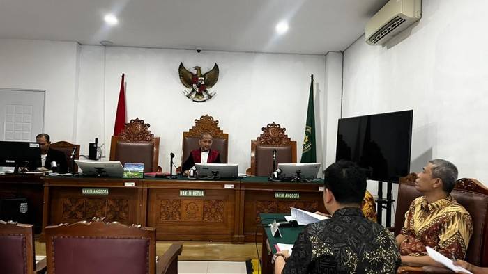 Sidang Praperadilan Lodewyk Pusung